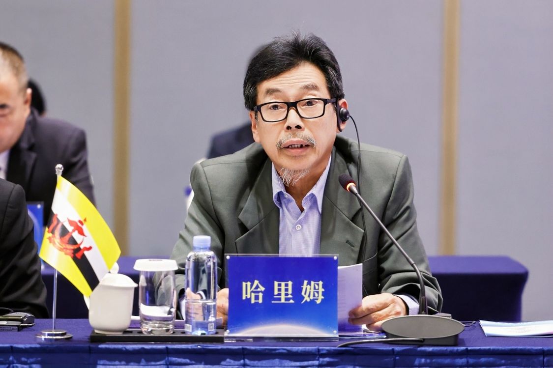 科技质感、未来视野与区域文化融合！“人工智能+峰会”打造参会新场景(图3)