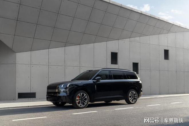 超强CP！双芯双屏旗舰组合领克900定义智能座舱新时代！(图3)