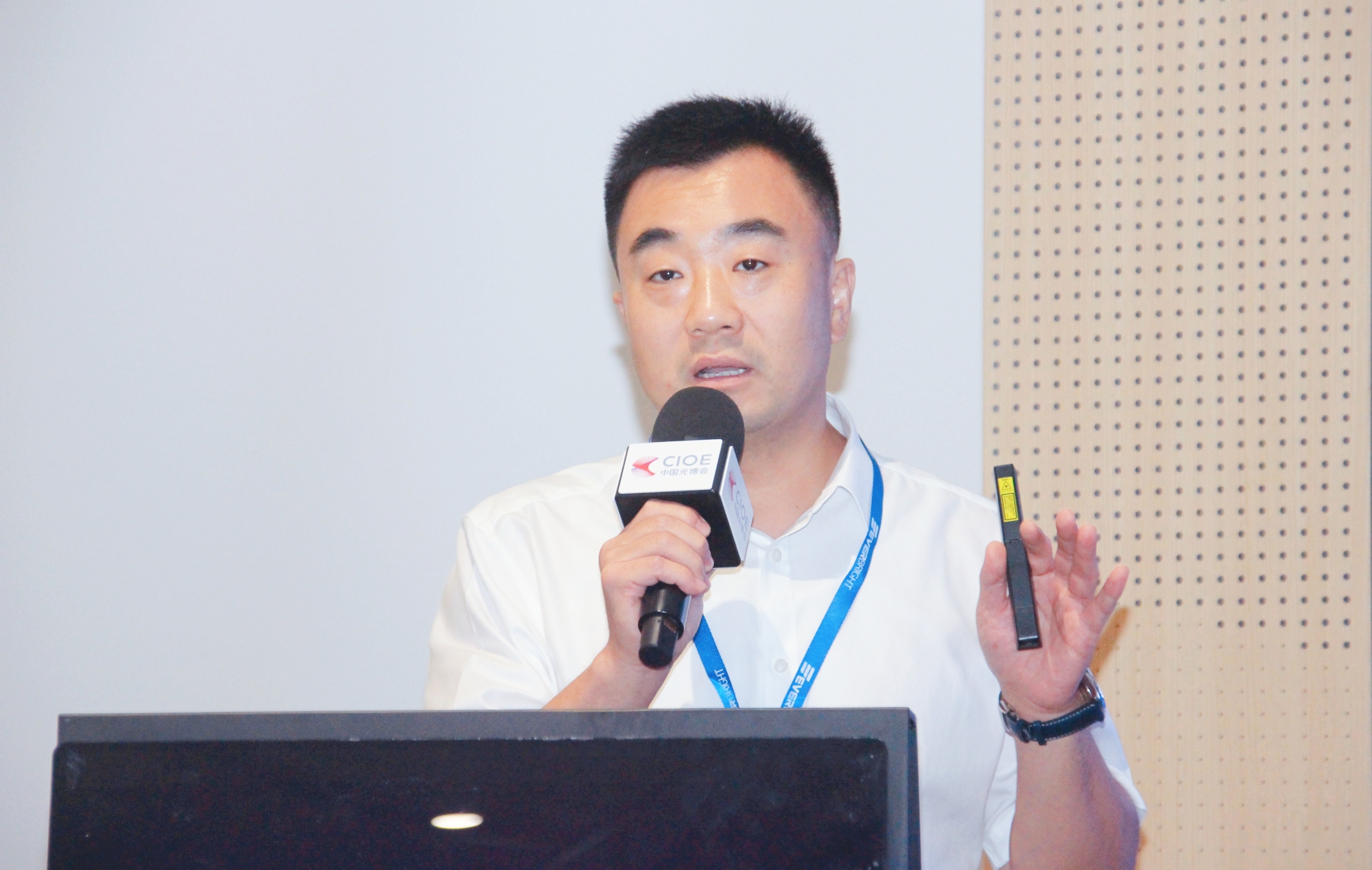 AI破界感知革命——2025智能家居发展趋势高峰论坛成功举办！(图4)