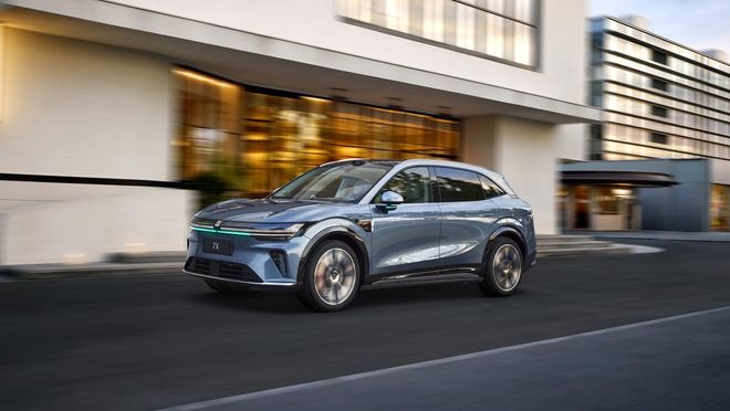 焕新极氪7X上市空间性能智能化集体升级(图1)