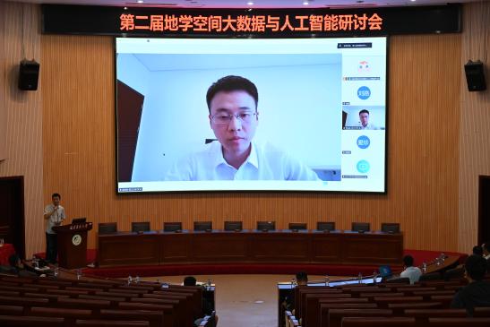 聚焦中概 小米ADR止跌回升涨超3%！公司开启大额股份回购；理想汽车涨超2%(图1)