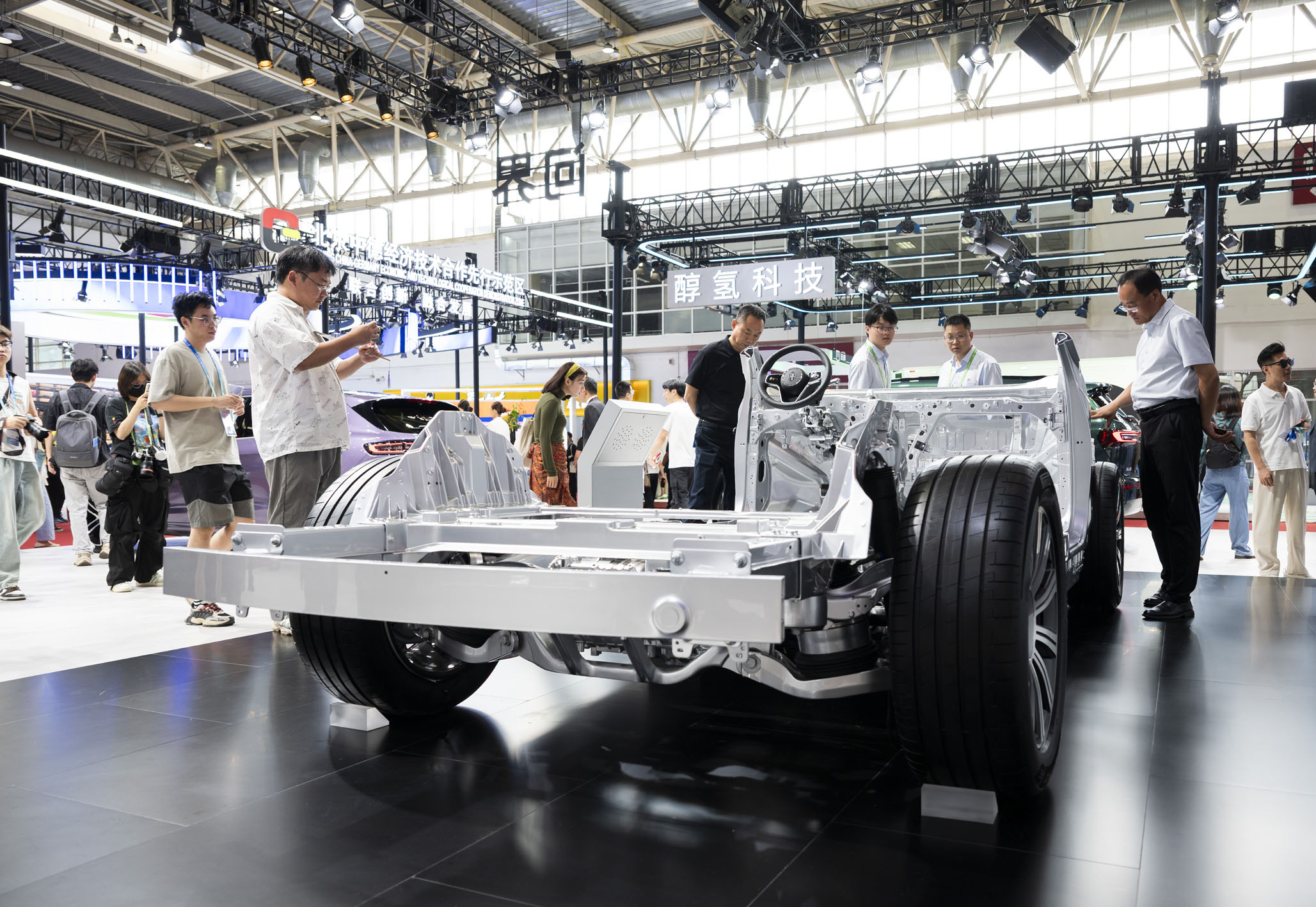 构建创新网络推动区域协调发展(图1)