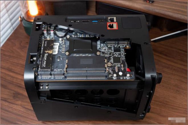 四盘位NAS热门型号：极空间Z425以AI生态+全“芯”升级领跑高端智能存储市场(图4)