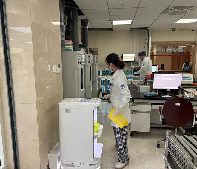 从“移动机器人”到“空间智能体”：云迹重新定义商用服务边界(图3)