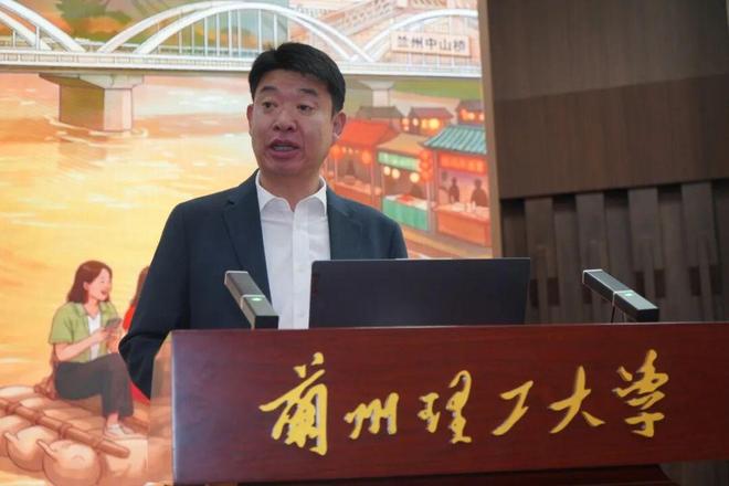 会议聚焦“文明城市与城市烟火”2026年度中国规划学会青年规划师年会成功举办(图7)